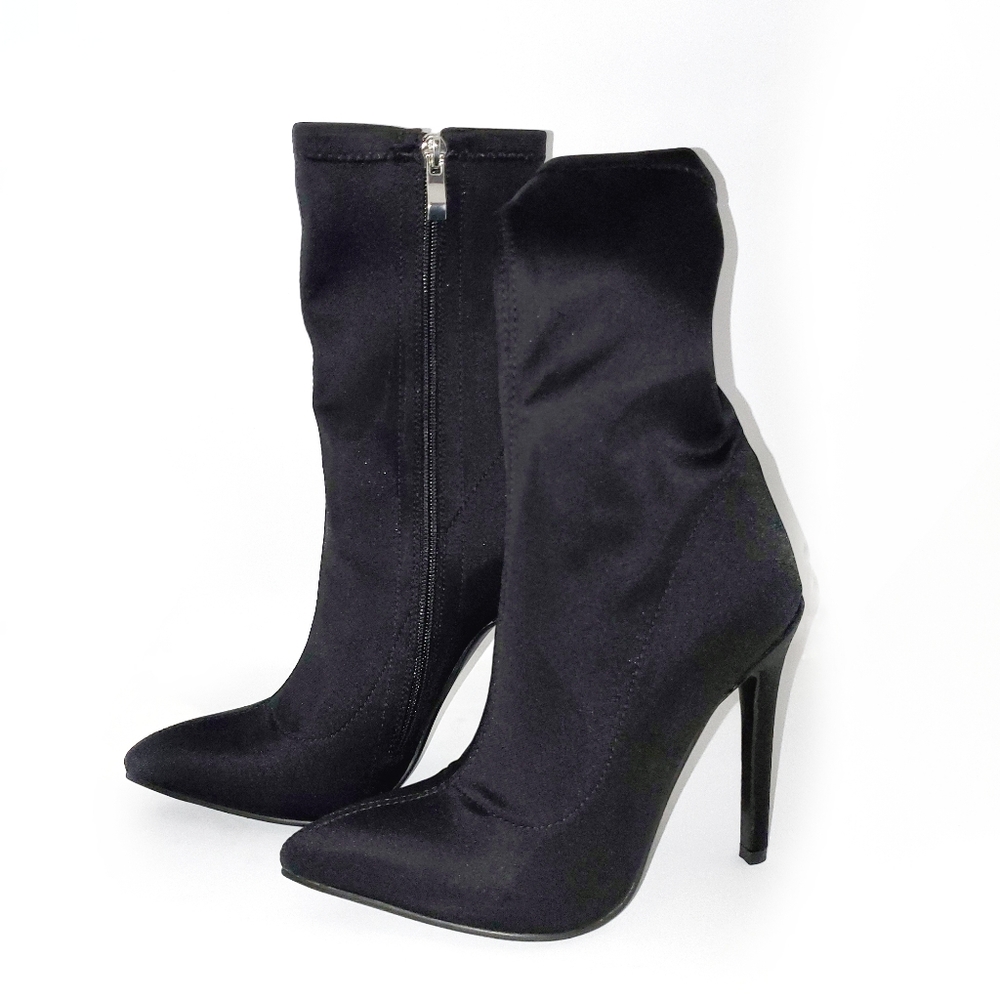 *NEW* SEXY SOCK BOOTIES